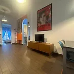 Casa Dante Vicino Metropolitana